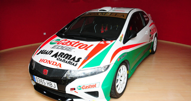 Castrol patrocina el Honda Civic de Ángel y Víctor Marrero