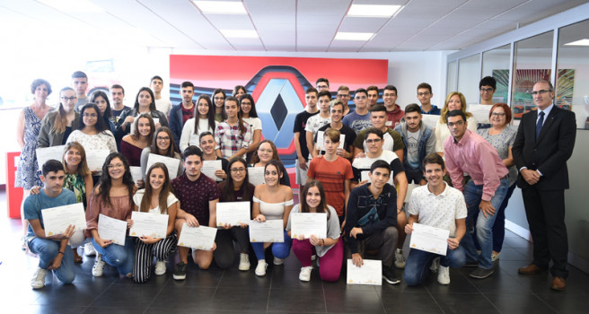 Renault premia al IES Saulo Torón Renault premia al IES Saulo Torón