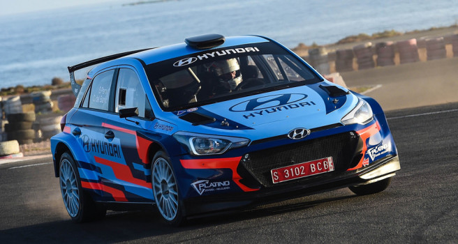 Surhayen Pernia, tests en el circuito de Maspalomas Surhayen Pernia, tests en el circuito de Maspalomas