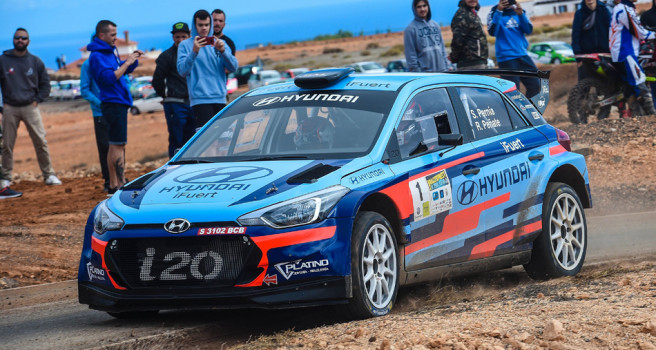 Pernia y Peñate despiden el año con victoria en Fuerteventura Pernia y Peñate despiden el año con victoria en Fuerteventura