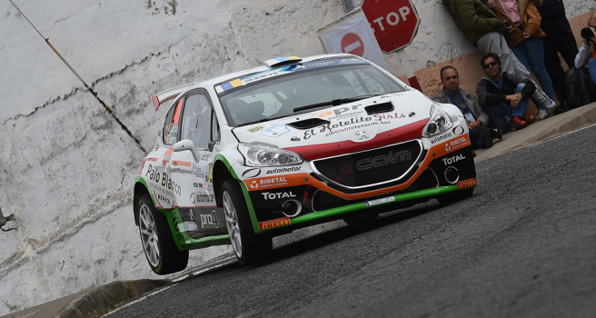 Adrián García compra un Peugeot 208 T16-R5 a Loeb Racing Adrián García compra un Peugeot 208 T16-R5 a Loeb Racing