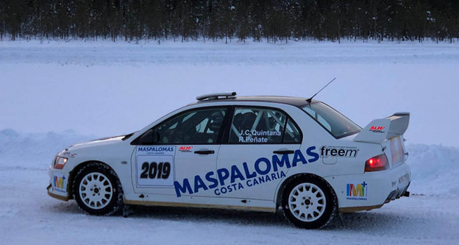 Juan Carlos Quintana rueda sobre nieve en Finlandia Juan Carlos Quintana rueda sobre nieve en Finlandia