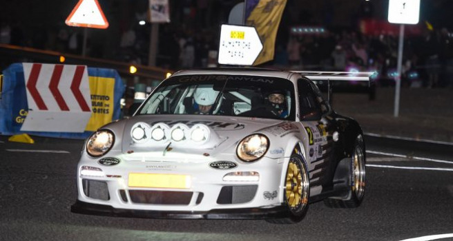 Iván Armas y Tino Guerra lideran la etapa nocturna del Rally de Teror