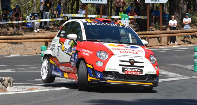Primer podio del Abarth 500 R3T de Domingo Ramos y José Ángel Batista Primer podio del Abarth 500 R3T de Domingo Ramos y José Ángel Batista
