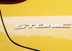 Kia-Stonic-2018-1024-a9