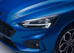 Ford-Focus_ST-Line-2019-1280-3e